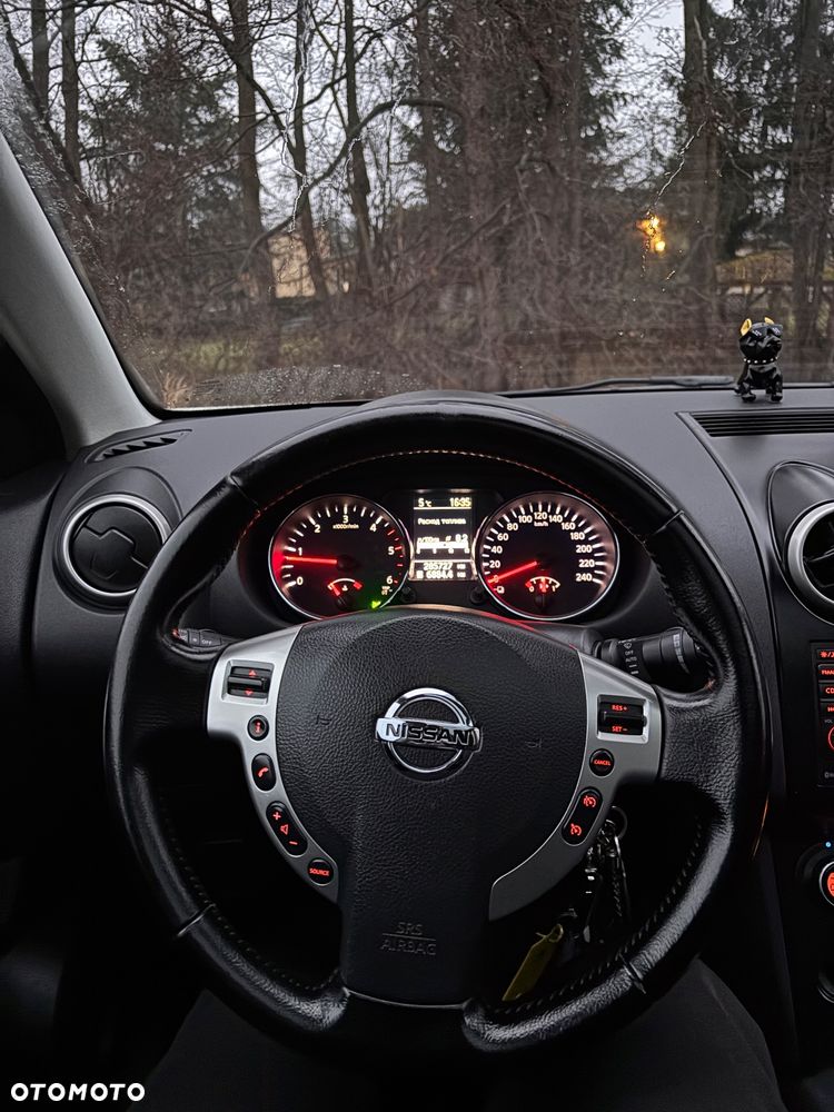 Nissan Qashqai 2.0 dCi DPF I-Way - 18