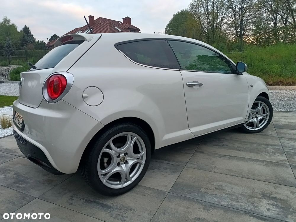 Alfa Romeo Mito 1.4 TB Distinctive - 23
