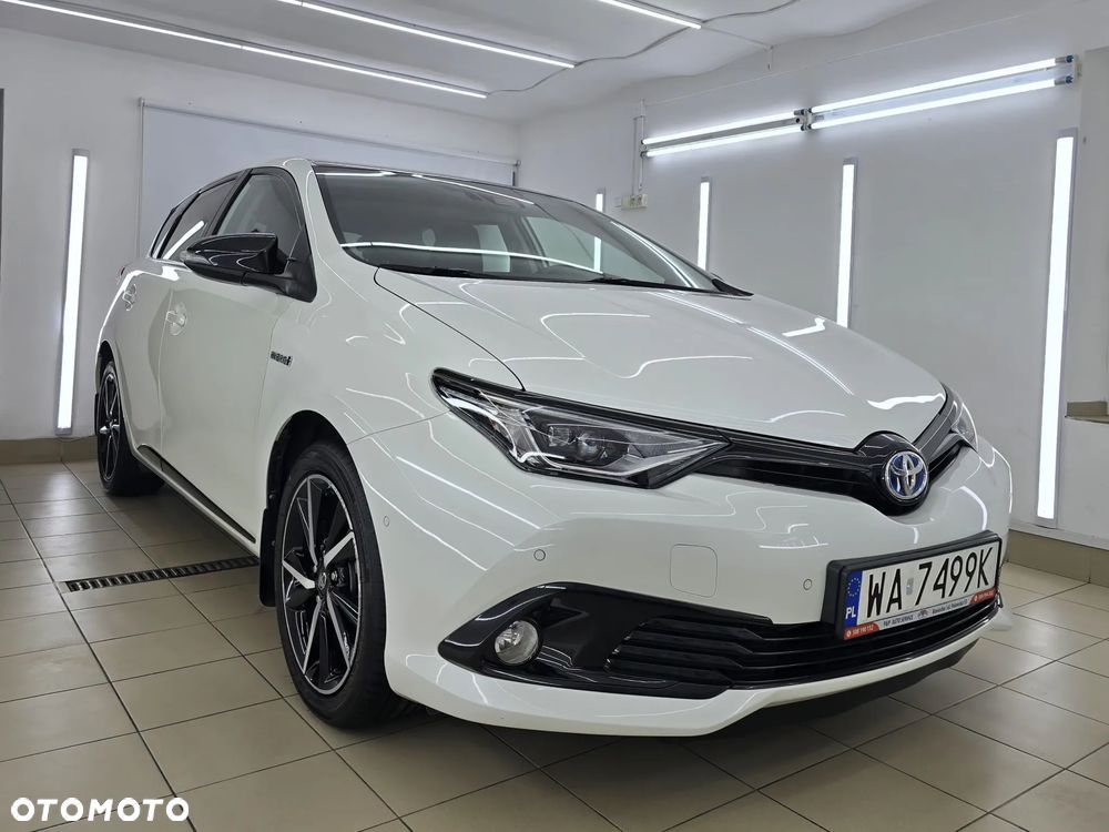 Toyota Auris Hybrid 135 Selection - 8