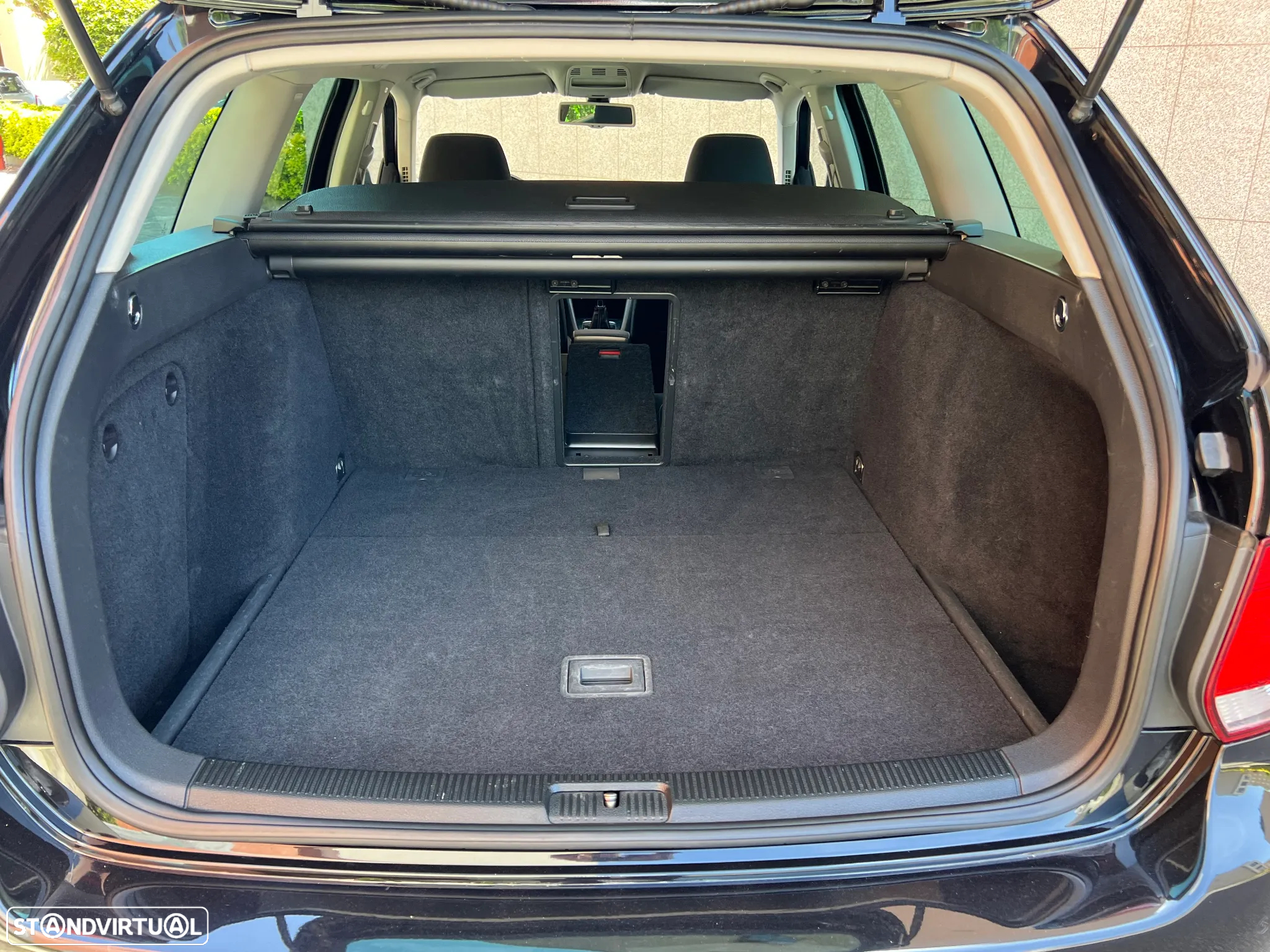 VW Golf Variant 2.0 TDi Highline - 33