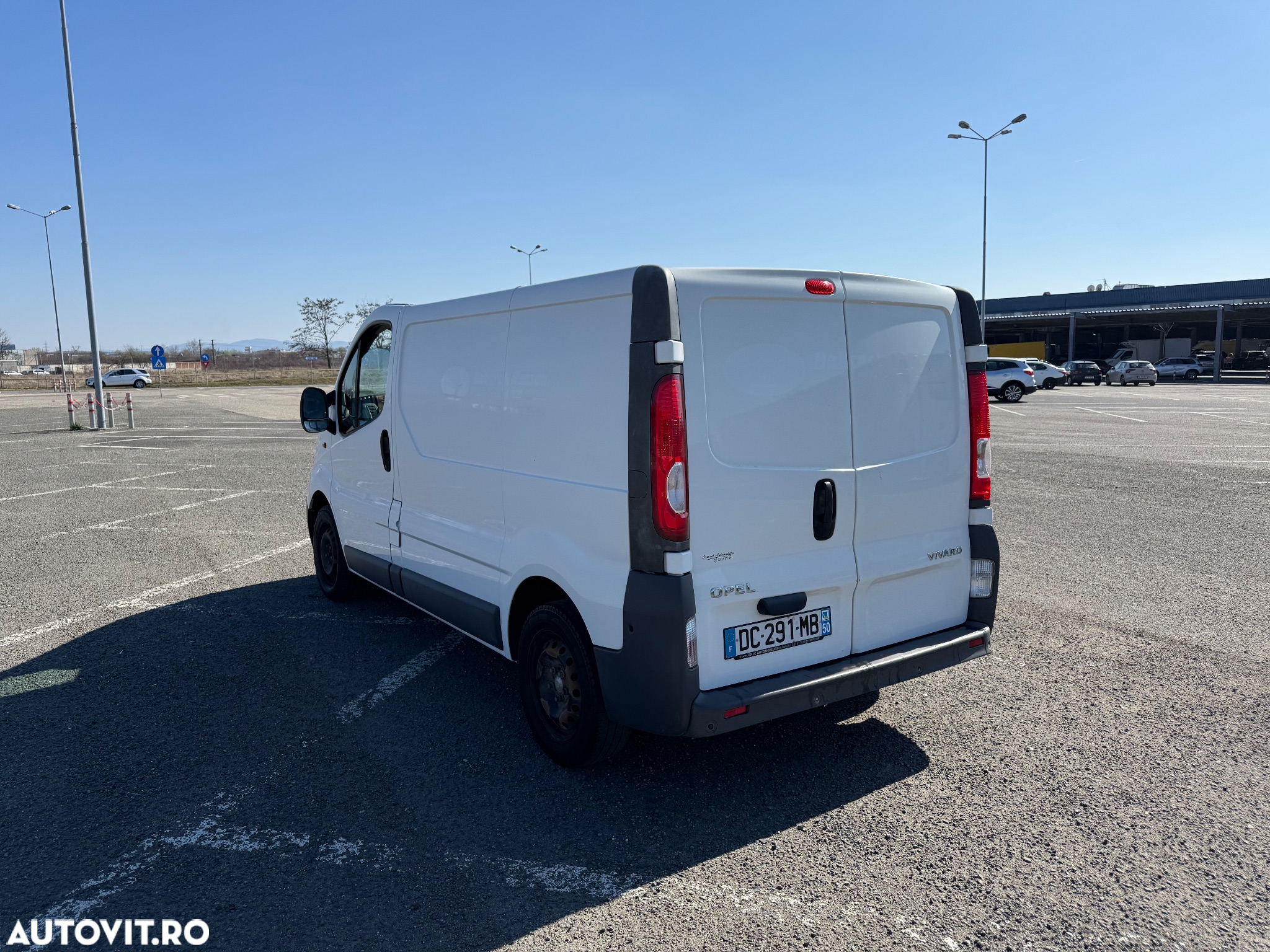 Opel Vivaro - 4