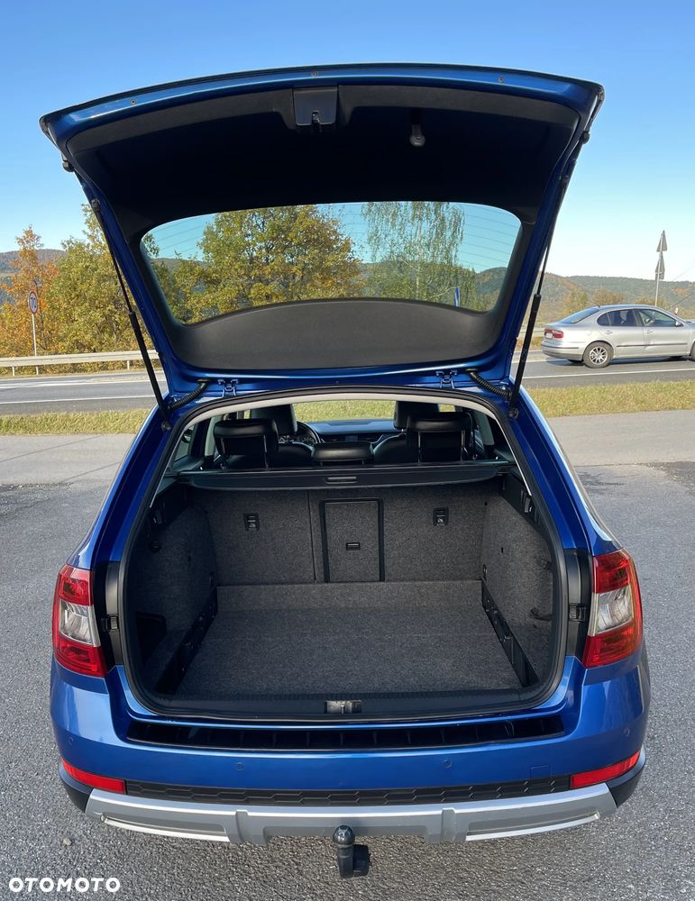 Skoda Octavia 2.0 TDI 4x4 DSG Scout - 10