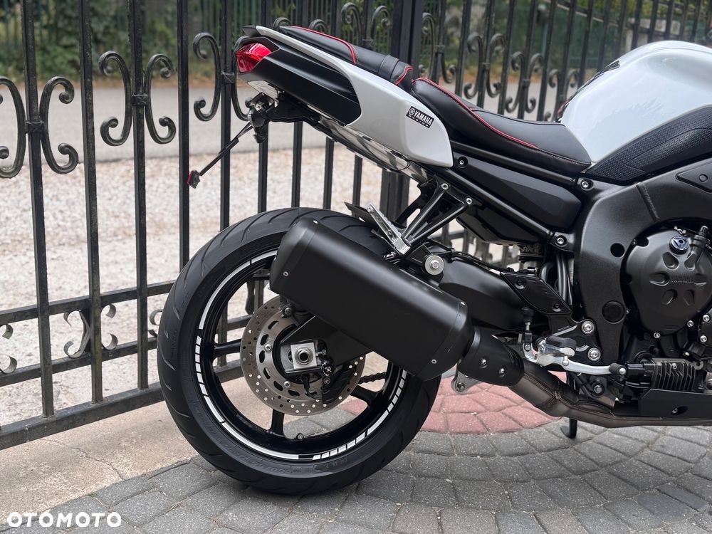 Yamaha FZ8 - 9