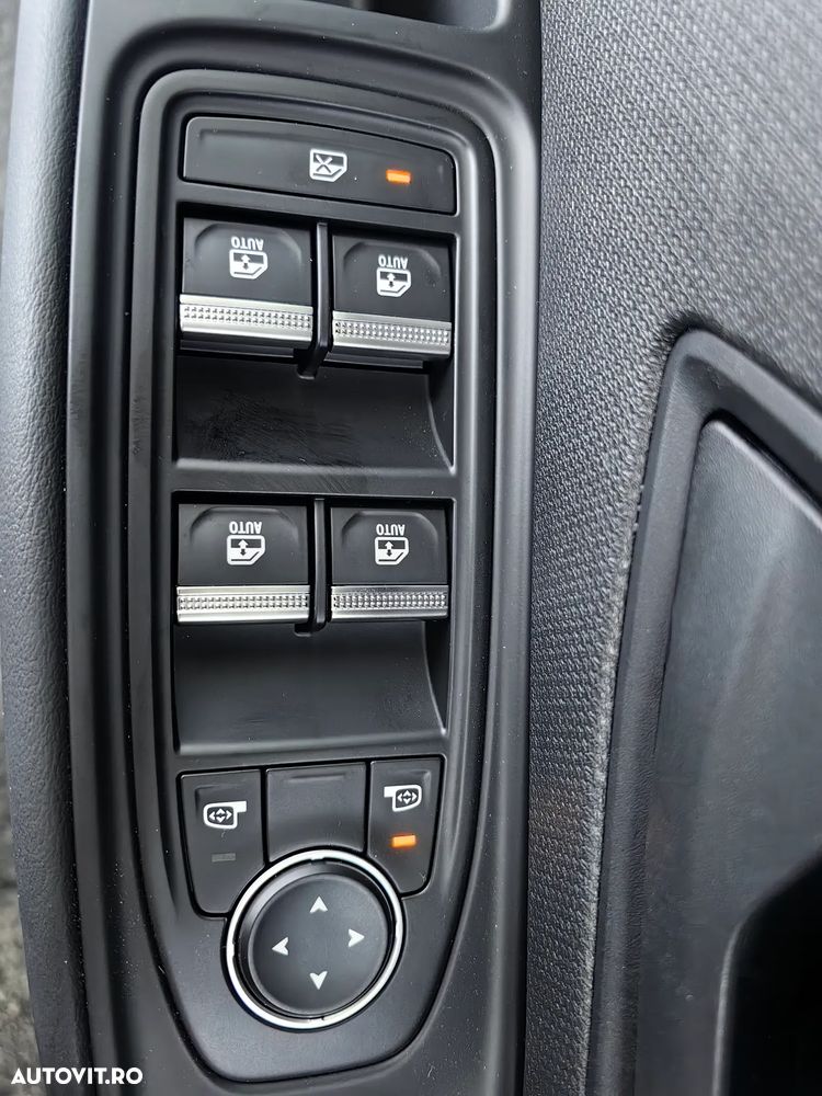 Renault Clio VI Eco-G 120 EDC Techno - 19