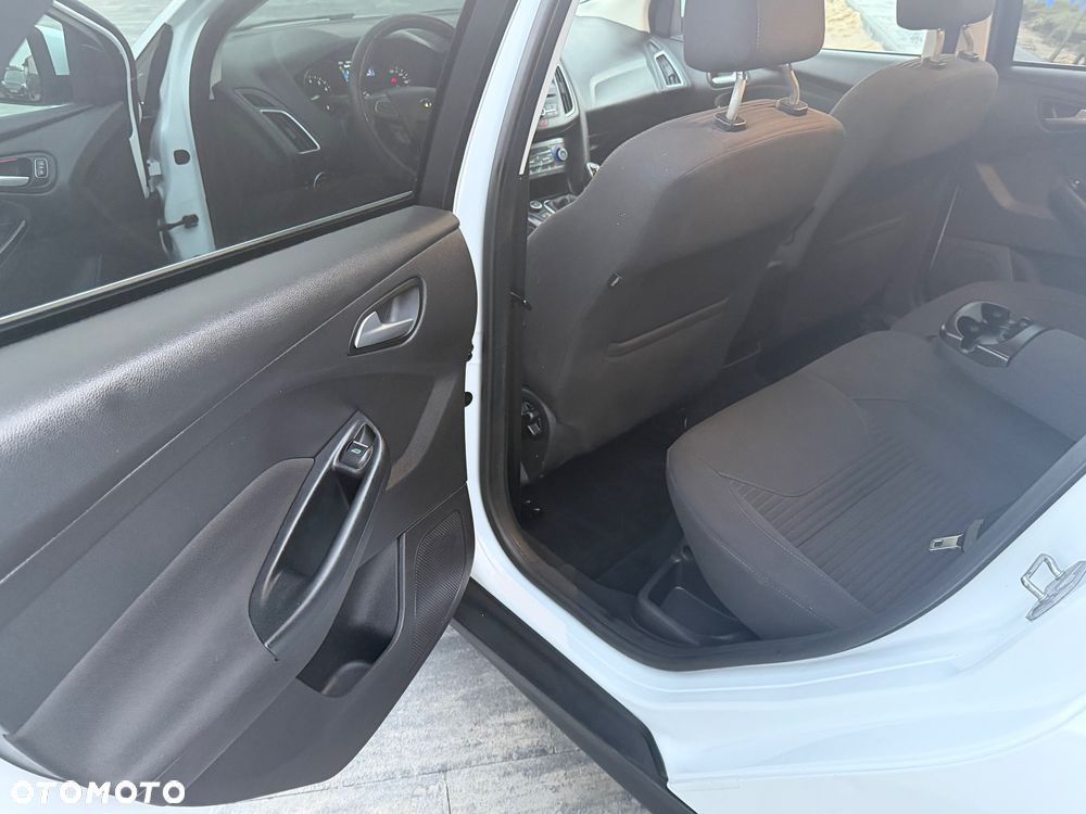 Ford Focus 1.0 EcoBoost Titanium - 12