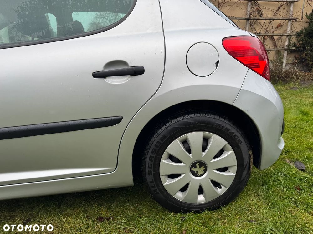 Peugeot 207 1.4 Presence - 3