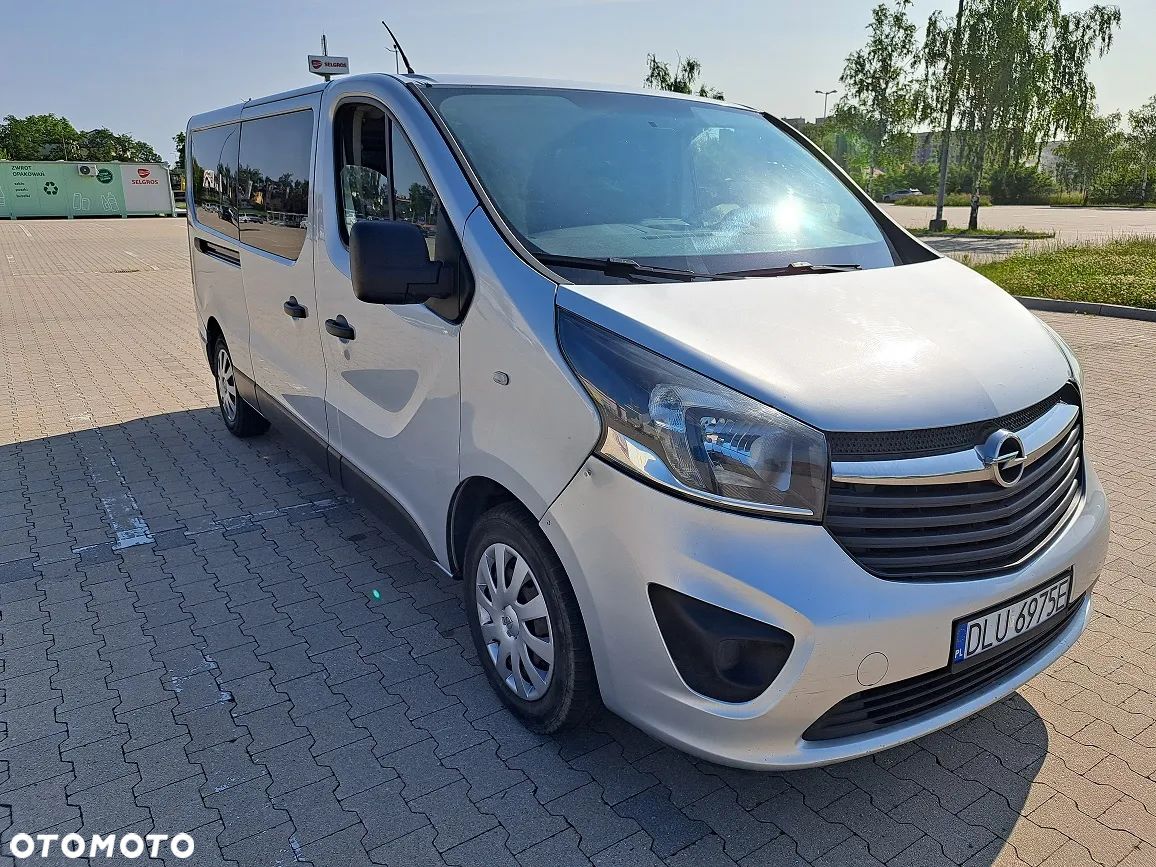 Opel Vivaro - 1