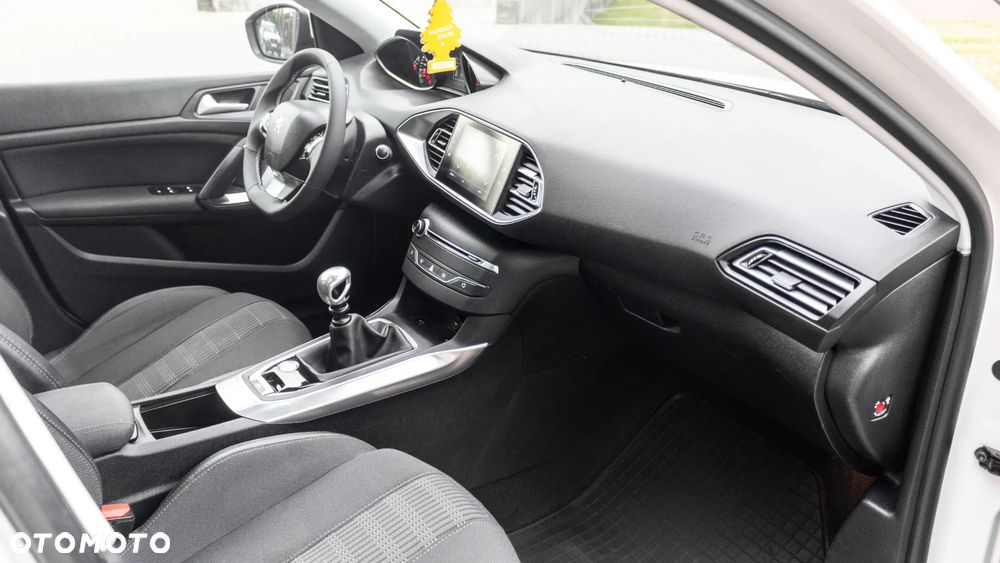 Peugeot 308 SW 1.6 BlueHDi Business Line S&S - 27