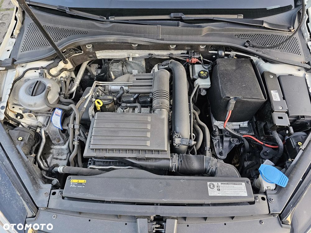 Volkswagen Golf VII 1.2 TSI BMT Trendline - 37