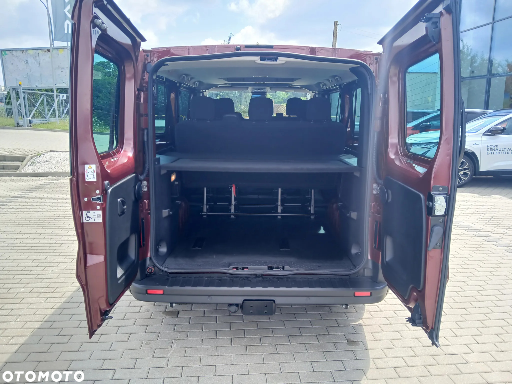Renault Trafic - 10