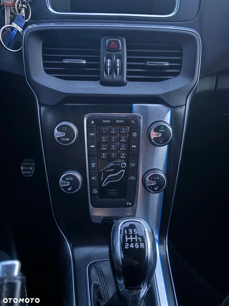 Volvo V40 D2 RDesign - 12