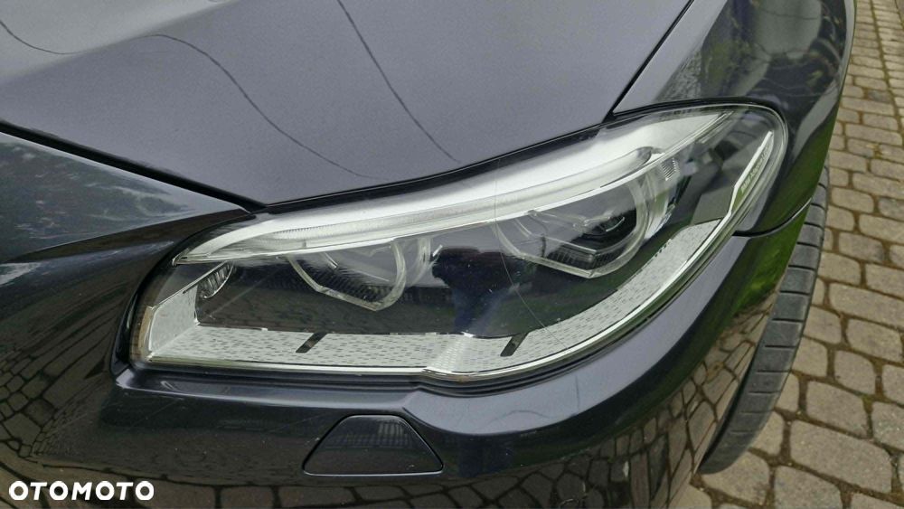 BMW Seria 5 528i xDrive Sport-Aut - 17