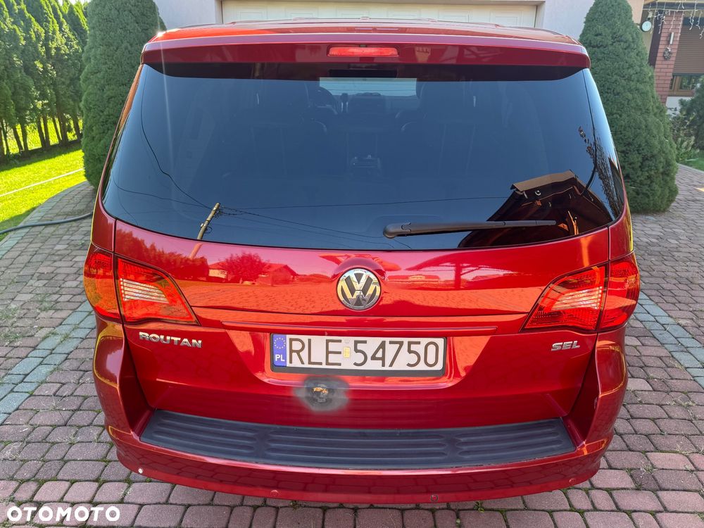Volkswagen Routan - 5