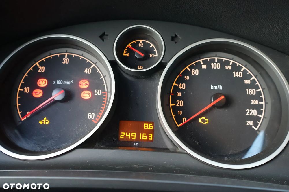 Opel Zafira 1.9 CDTI Enjoy - 25