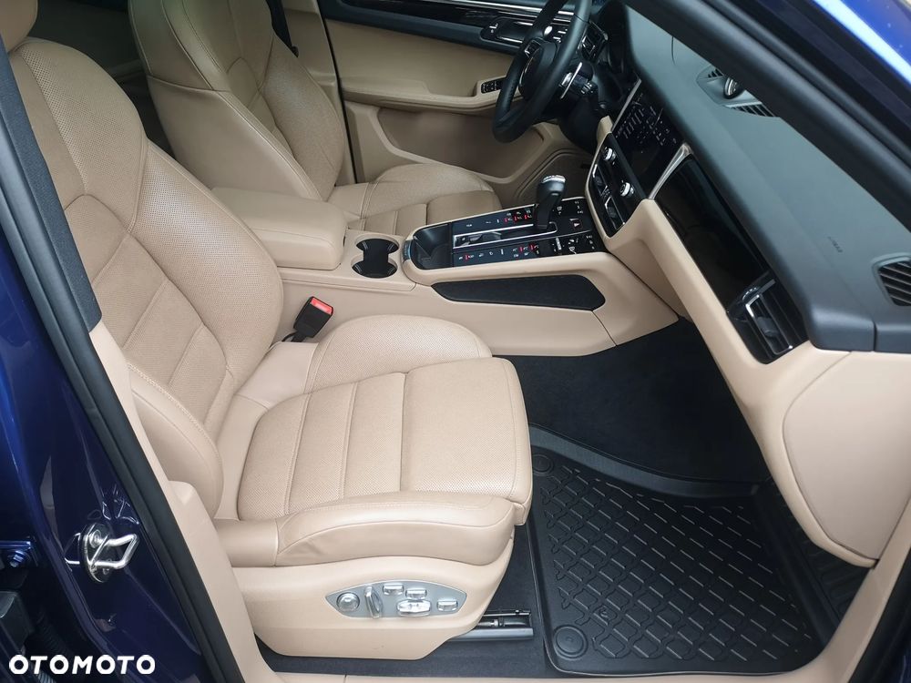 Porsche Macan S - 32