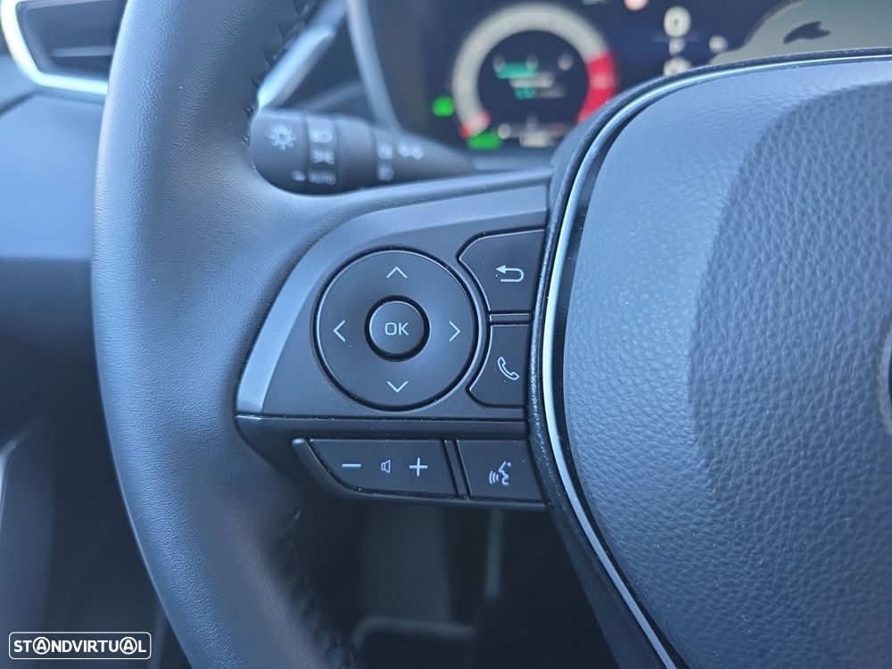 Toyota Corolla 1.8 Hybrid Comfort Plus — fotografia 11