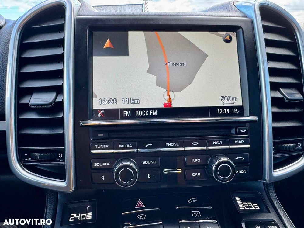 Porsche Cayenne Diesel Tiptronic S - 32