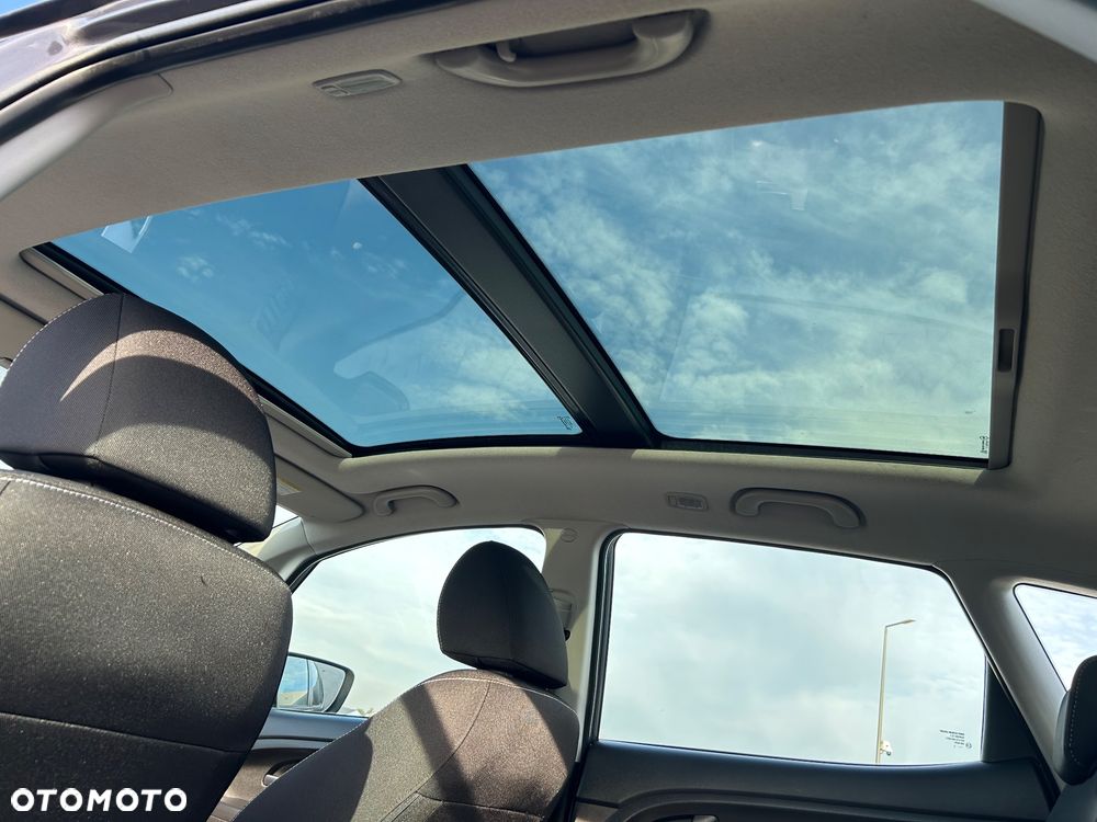 Kia Venga 1.6 L - 26