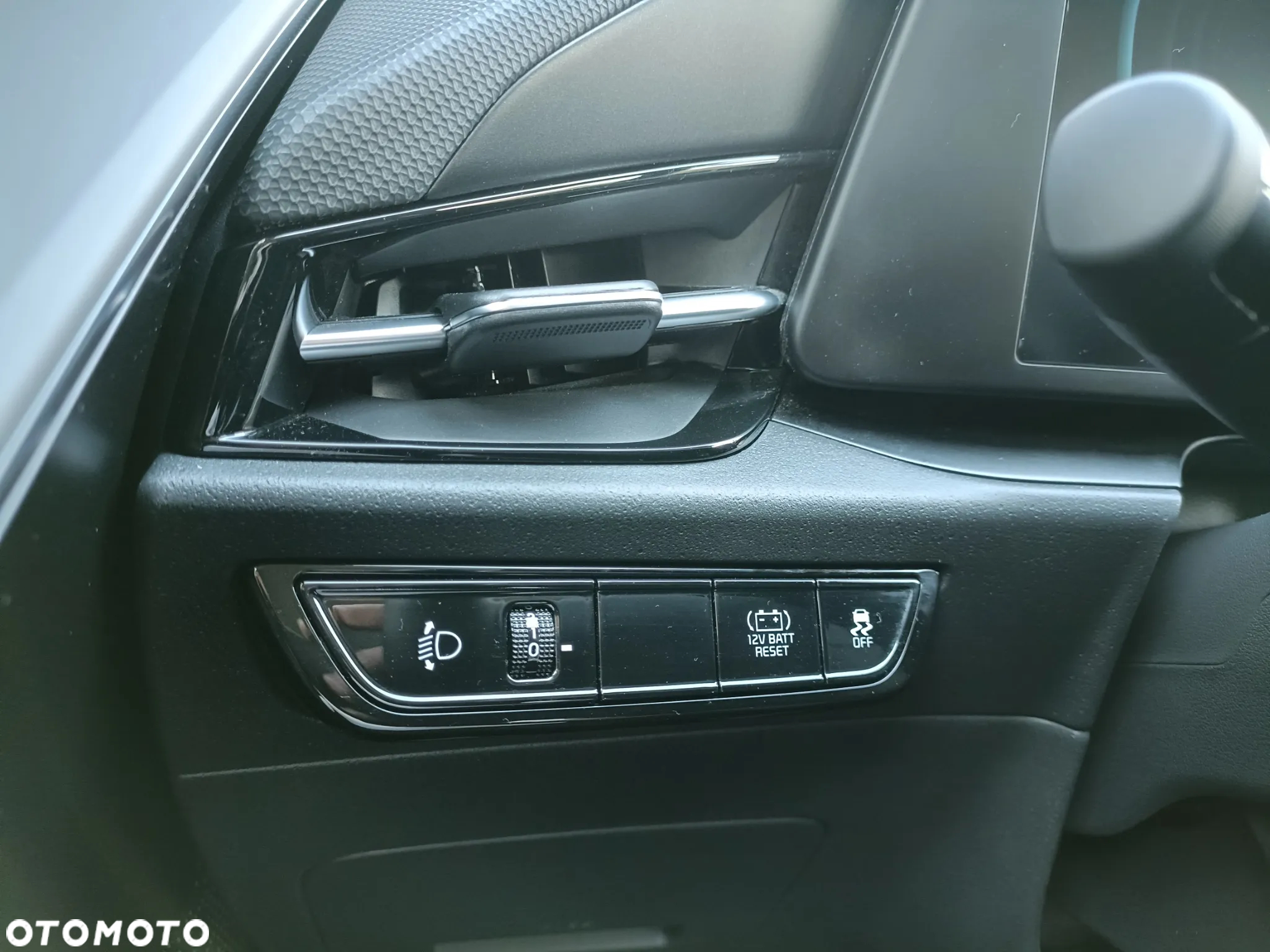 Kia Niro 1.6 GDI Hybrid M - 22