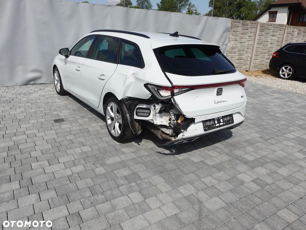 Seat Leon 1.5 eTSI ACT OPF DSG FR - 12