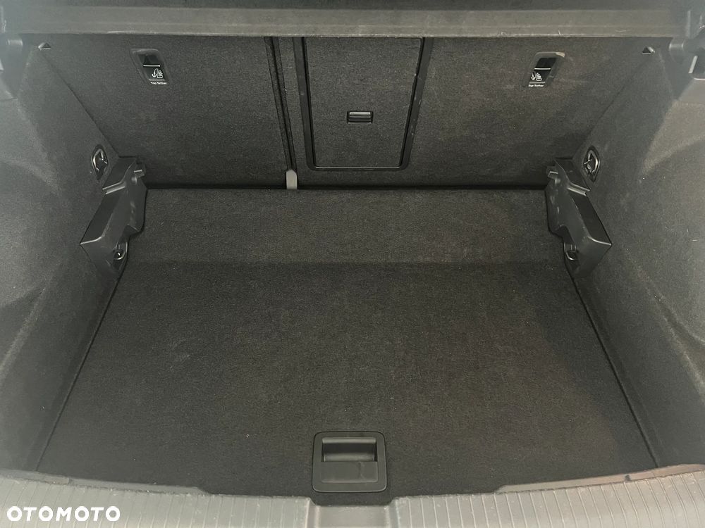 Volkswagen T-Roc 1.5 TSI Life DSG - 28