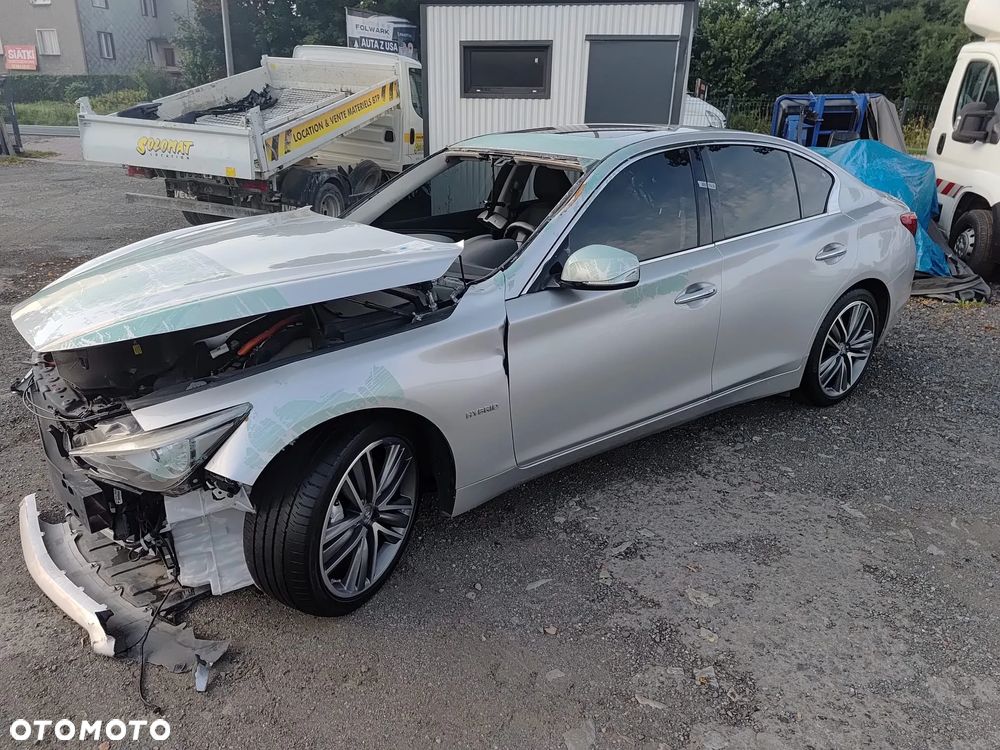 Infiniti Q50 Hybrid AWD Premium - 18