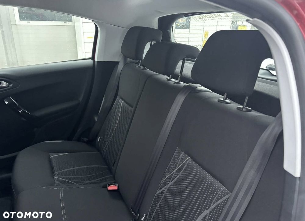 Peugeot 208 1.2 PureTech Active - 7