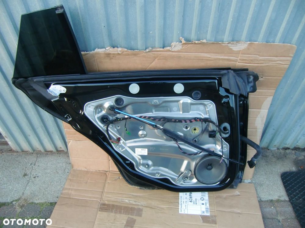 Drzwi lewe Mercedes CLS W218  197 - 4