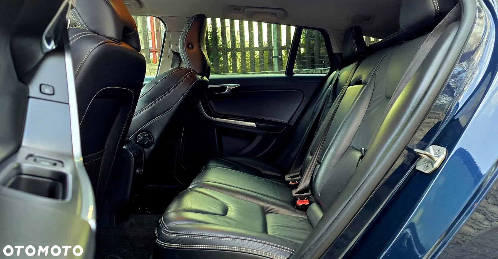 Volvo V60 D5 AWD - 19