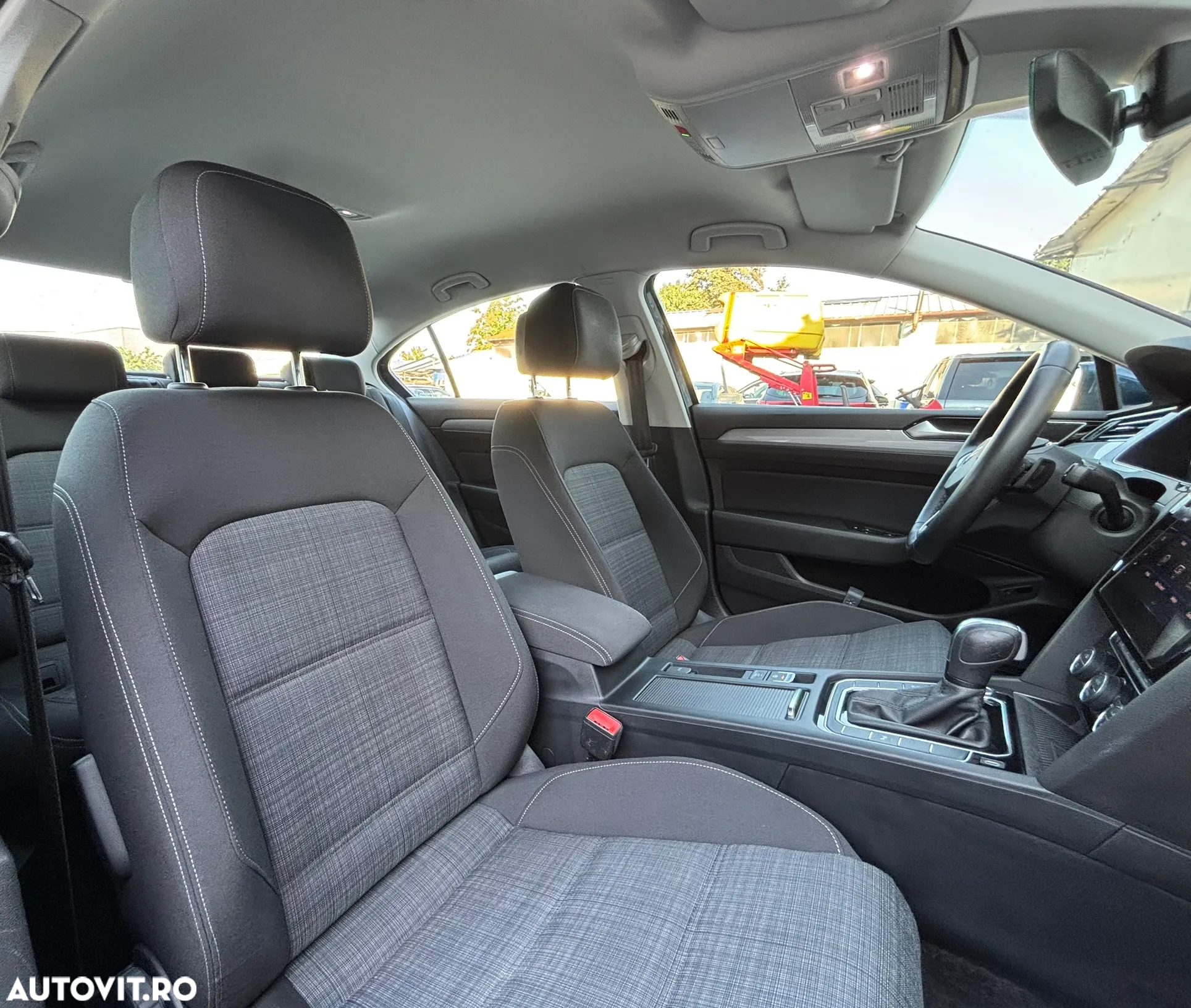 Volkswagen Passat 1.5 TSI ACT DSG Comfortline - 25