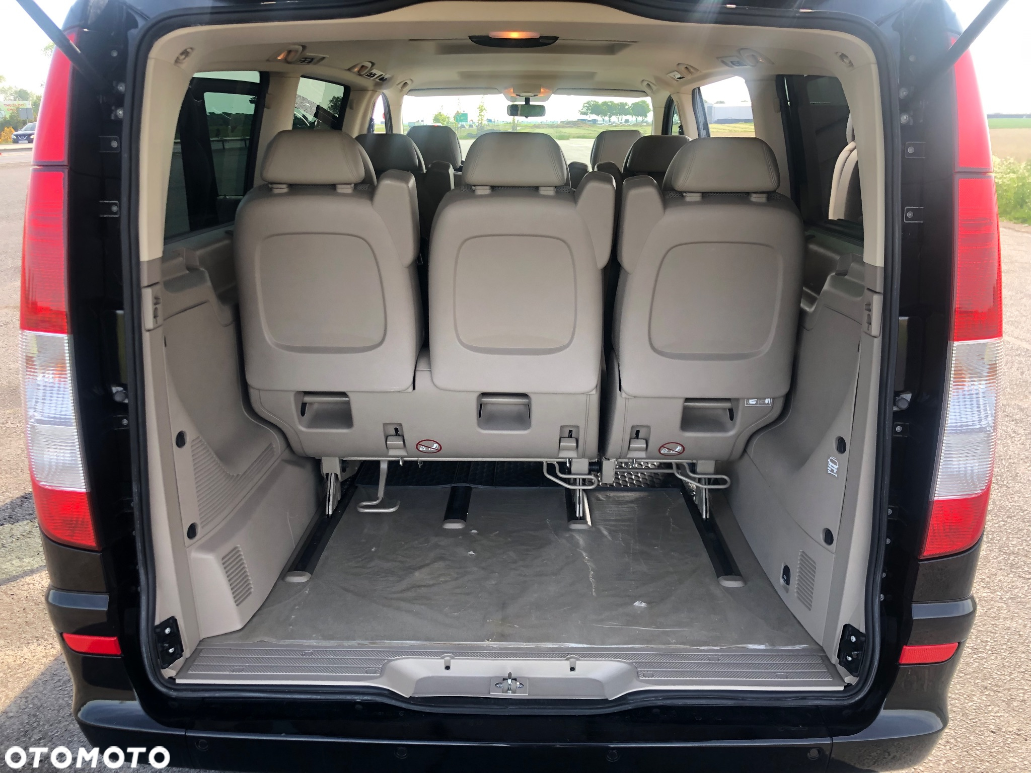 Mercedes-Benz Viano - 8