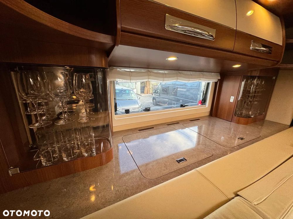 Carthago Liner for Two Iveco I 53L - 35