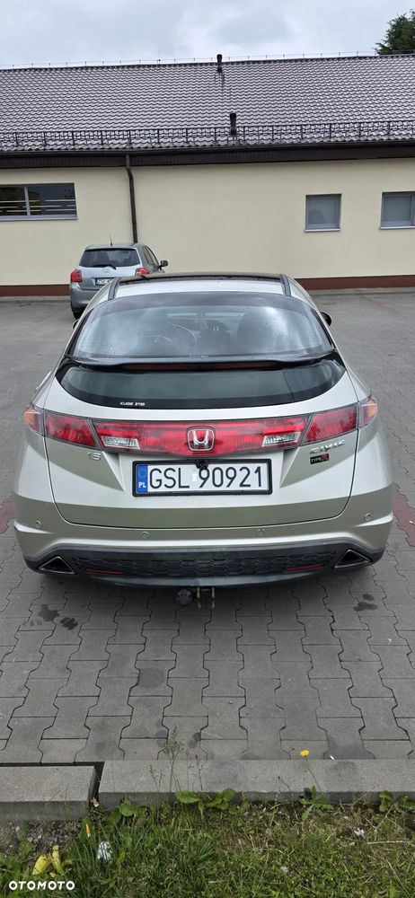 Honda Civic 1.8 Executive NAVI - 8