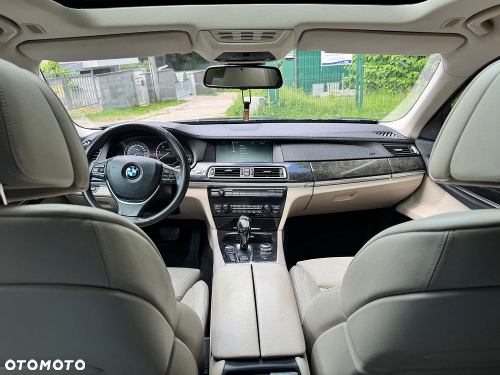 BMW Seria 7 740d xDrive - 5