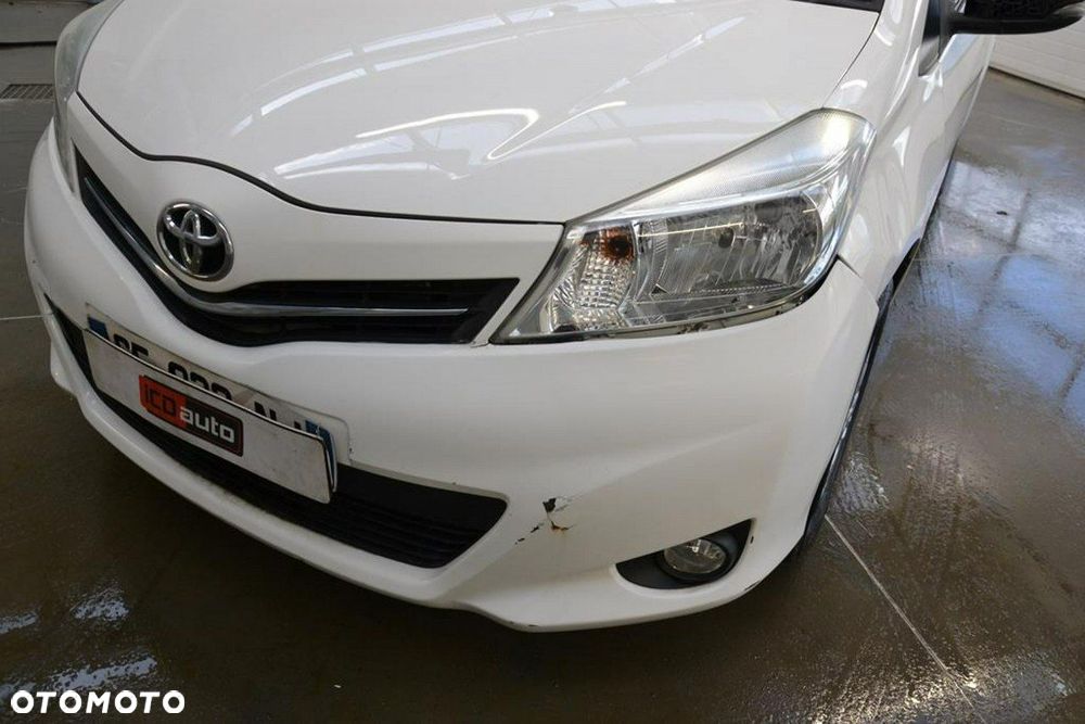 Toyota Yaris - 16