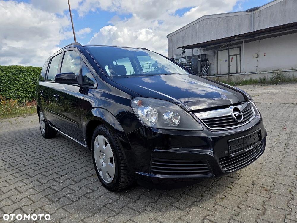 Opel Zafira - 2