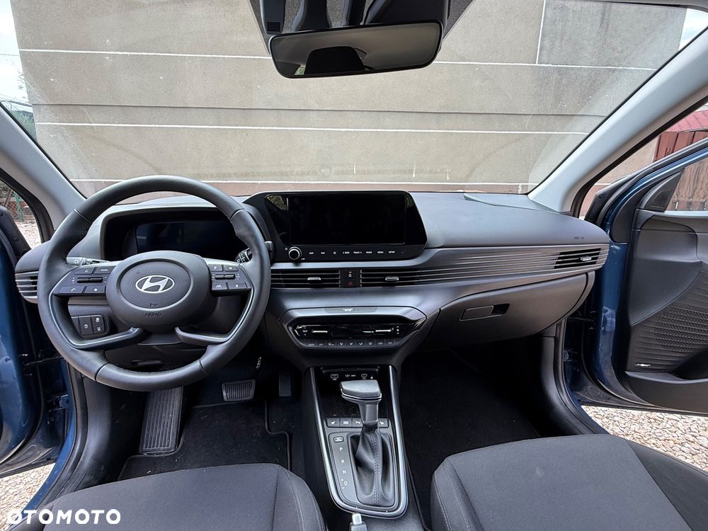 Hyundai i20 - 24