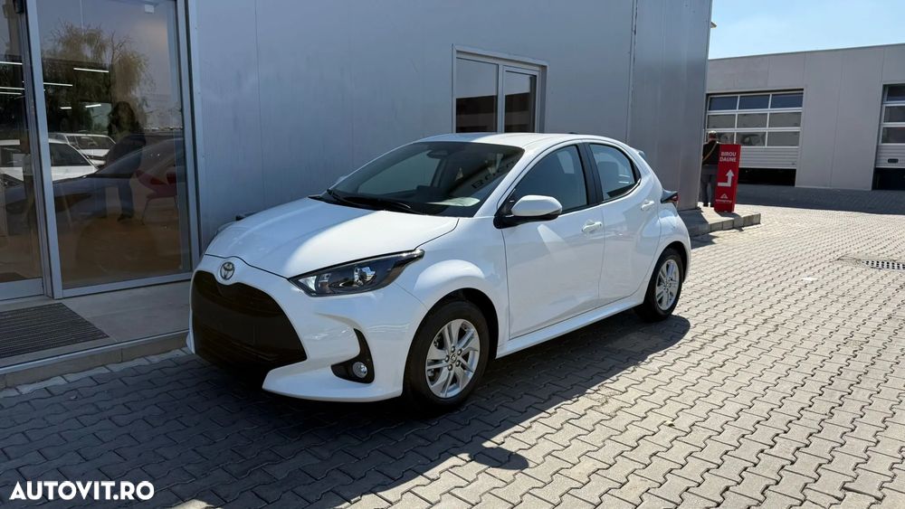 Toyota Yaris 1.5 VVT-i HSD Eco - 3