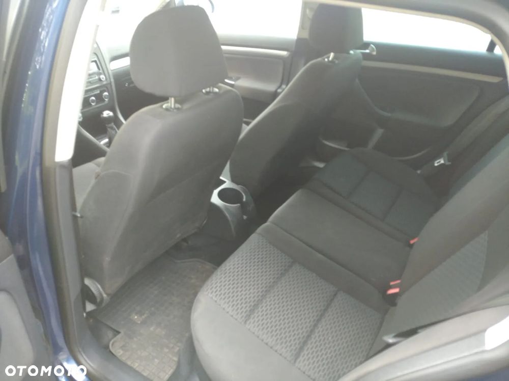 Volkswagen Golf - 13