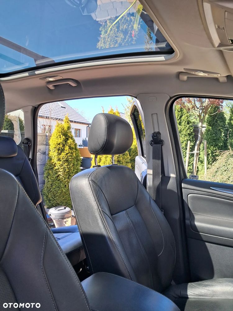 Ford S-Max 2.2 TDCi DPF Titanium - 6