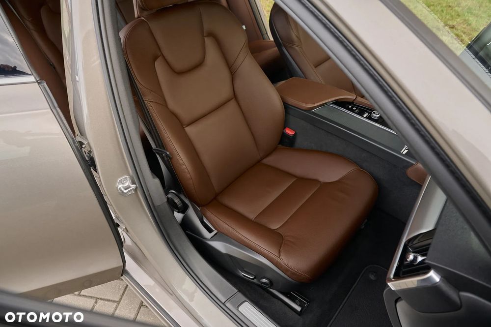 Volvo V90 B4 B Geartronic Momentum Pro - 32