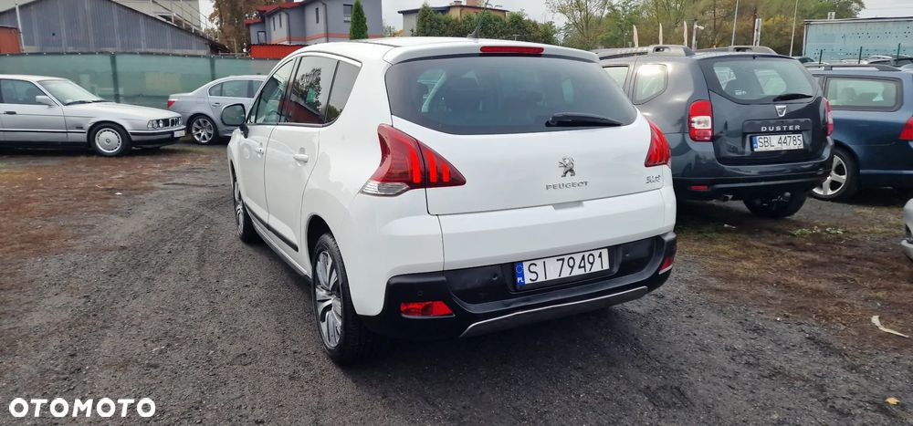 Peugeot 3008 HDi 115 Allure - 20