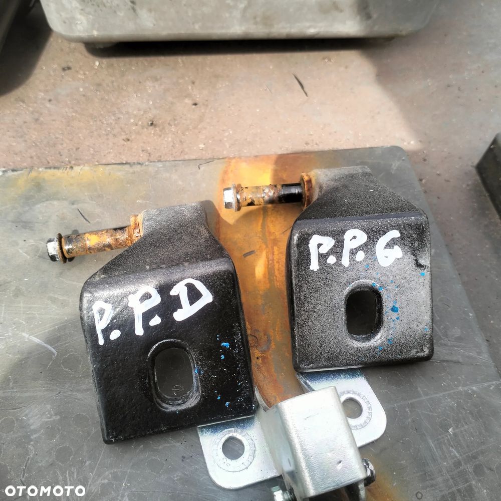 AIXAM 2022 MINI AUTO ZAWIASY DRZWI PRAWYCH - 1