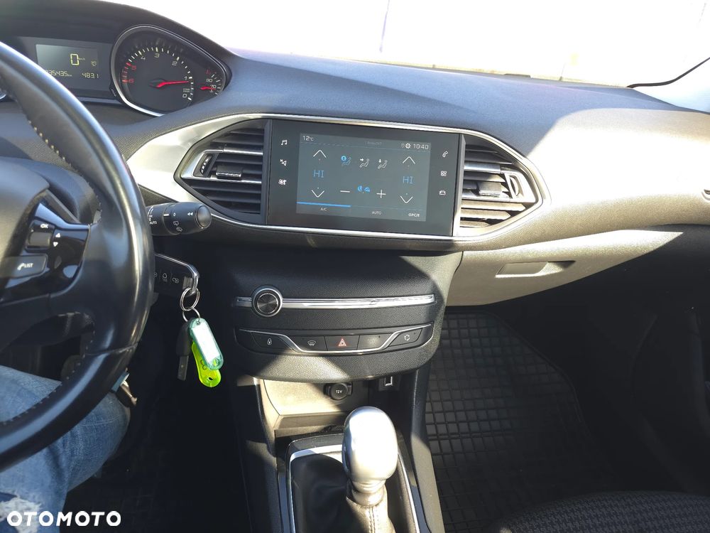 Peugeot 308 1.5 BlueHDi Business Line S&S - 23