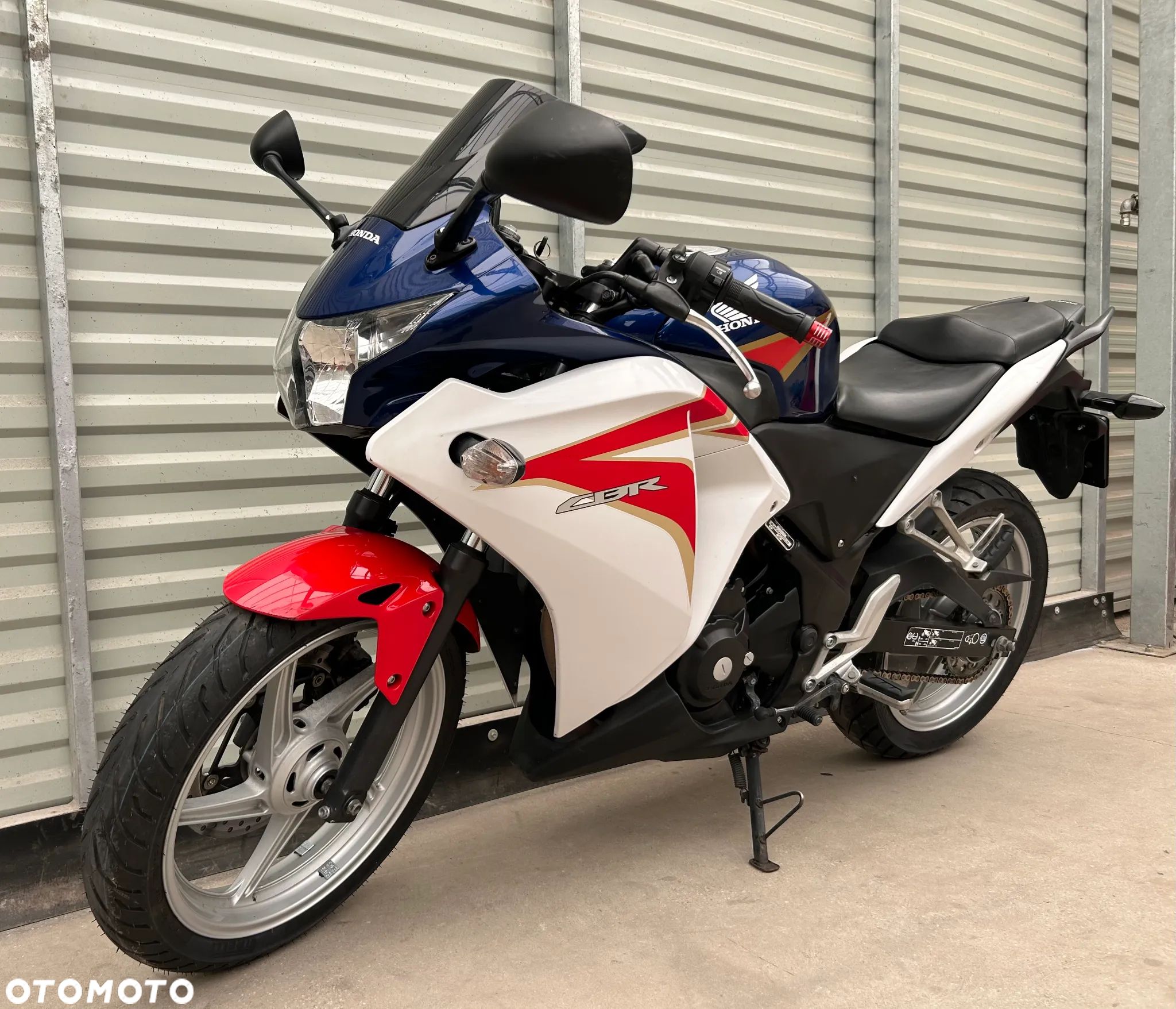 Honda CBR - 1