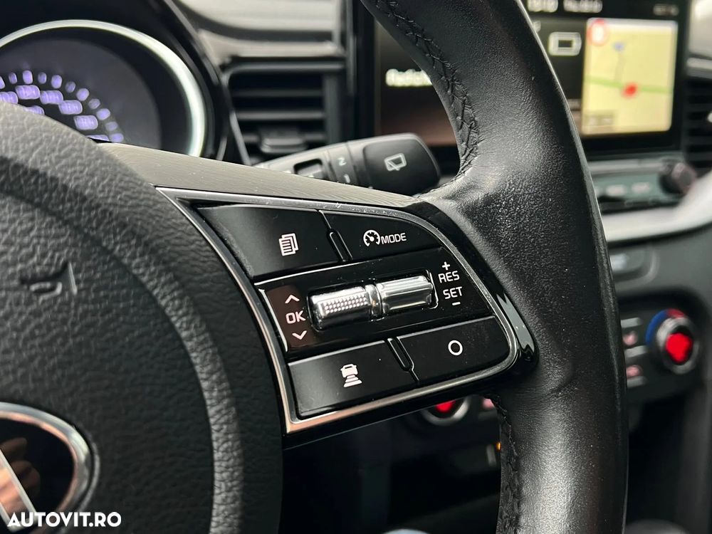 Kia XCeed 1.6 GDI 6DCT PHEV Vision - 15