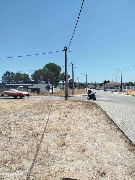 Lote de terreno urbano para construção - Grande imagem: 3/5