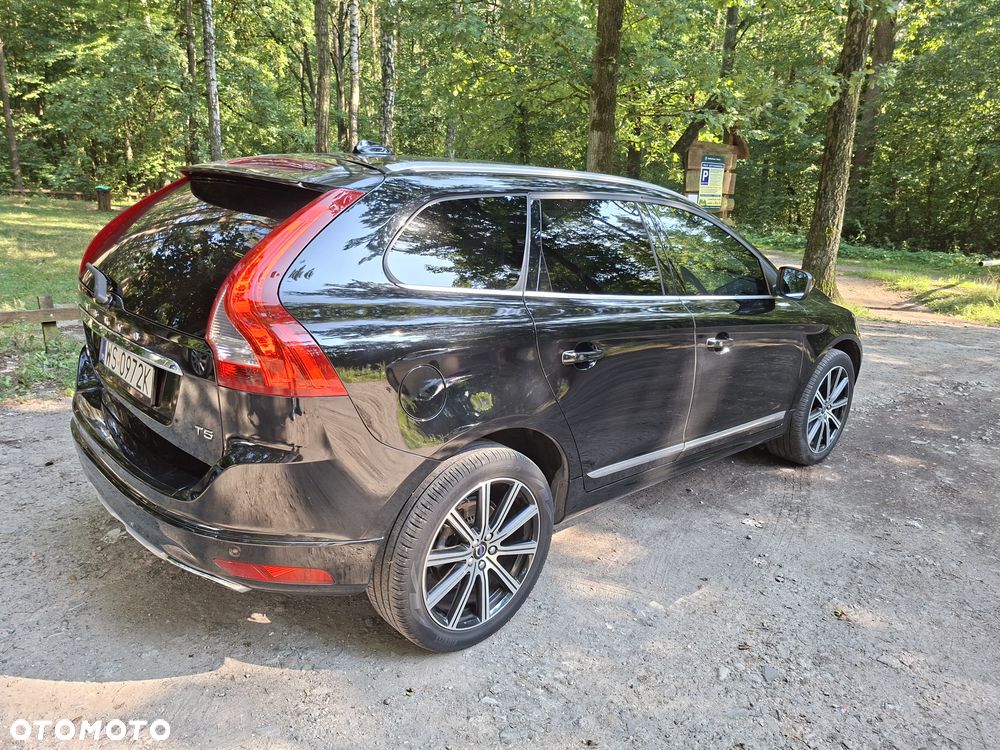 Volvo XC 60 T5 Geartronic Summum - 14