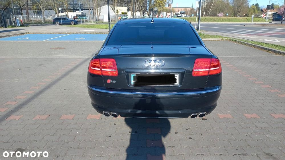 Audi A8 4.2 TDI Quattro - 9