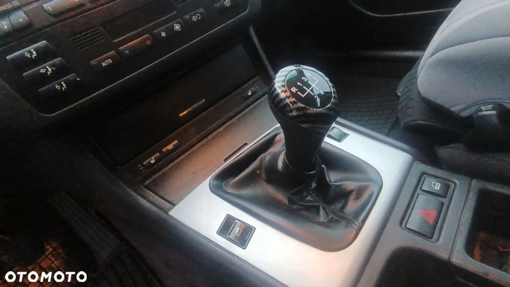 BMW Seria 3 320i - 23